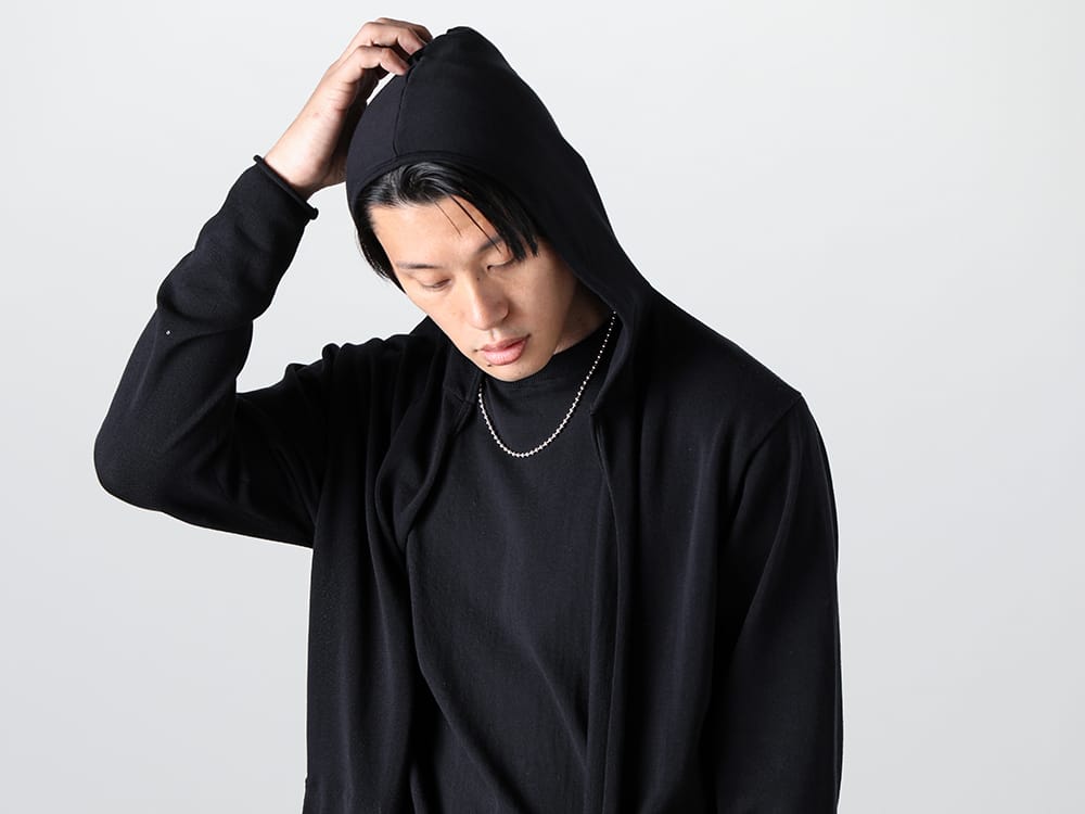 RIPVANWINKLE - リップヴァンウィンクル 2023SS 風通しの良い素材かつ、ミニマルな雰囲気のニットカーデフーディにホワイトカラーのショーツをセレクト。  - RW-504 - ニット カーデ フーディ - RW-528 - クロス ニットジャージー - sa.0038SS23-Silver - ボールチェーンネックレス-S-レギュラー シルバー 2-006