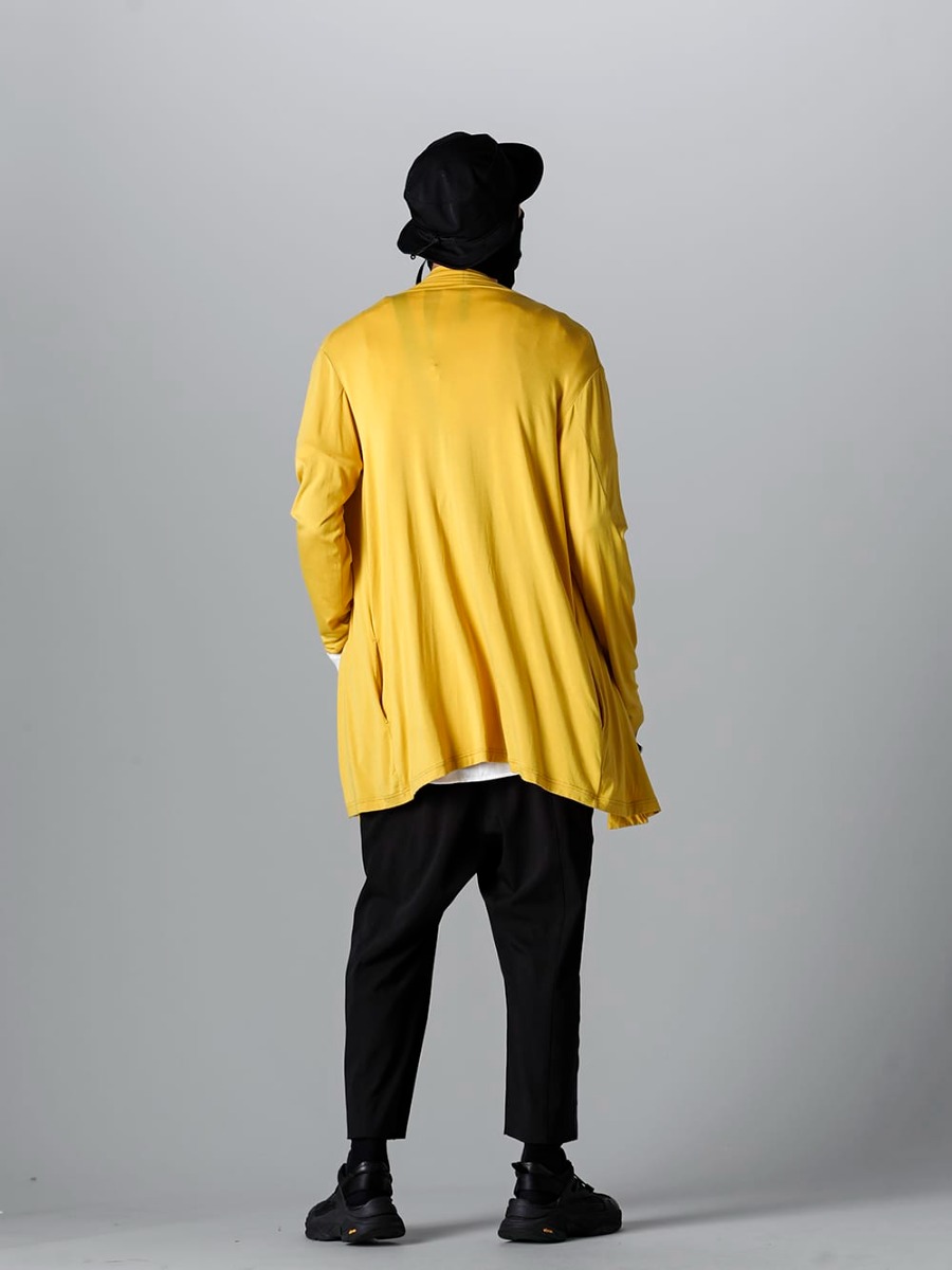 RIPVANWINKLE - リップヴァンウインクル 2023SS スタイリング 4月デリバリーの中からパッカブルトートを使用したオススメスタイル！ - RW-502-Mustard - ソリッド ジャージー カーデ マスタード - RW-529-Euro White - ソリッド シャツT ユーロホワイト - RW-534 - グルカ パンツ - RW-556 - フィード ハット - RW-551 - パッカブル トート - RW-552 - ストラップ - SCV879C001 - フェアー ウィンドライト 1-003