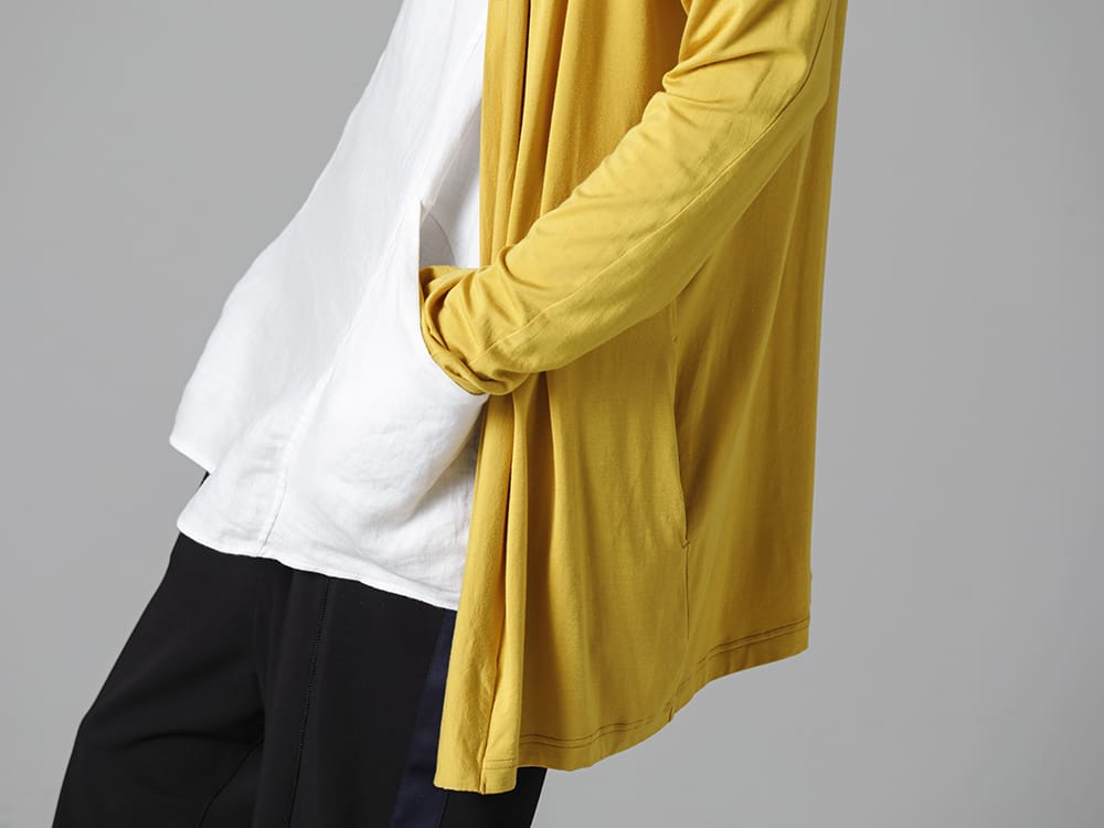RIPVANWINKLE - リップヴァンウインクル 2023SS モードな雰囲気のカーディガンにも馴染むフォルムに注目  - RW-502-Mustard - ソリッド ジャージー カーデ マスタード - RW-529-Euro White - ソリッド シャツT ユーロホワイト 2-005