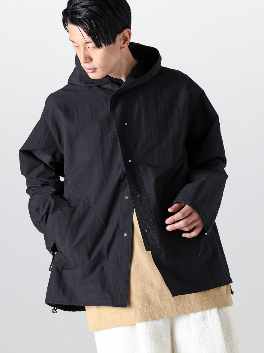 IRENISA - イレニサ 2023SS 見出し2  - 画像の詳細(スタイリング全体の詳細) IH-23SS-J017-CS-Black - レインパーカー Black- O15TS2-YELLOW-BEIGE - 3/4 スリーブティー コットン ヘンプ ジャージー イエロー ベージュ 2-001