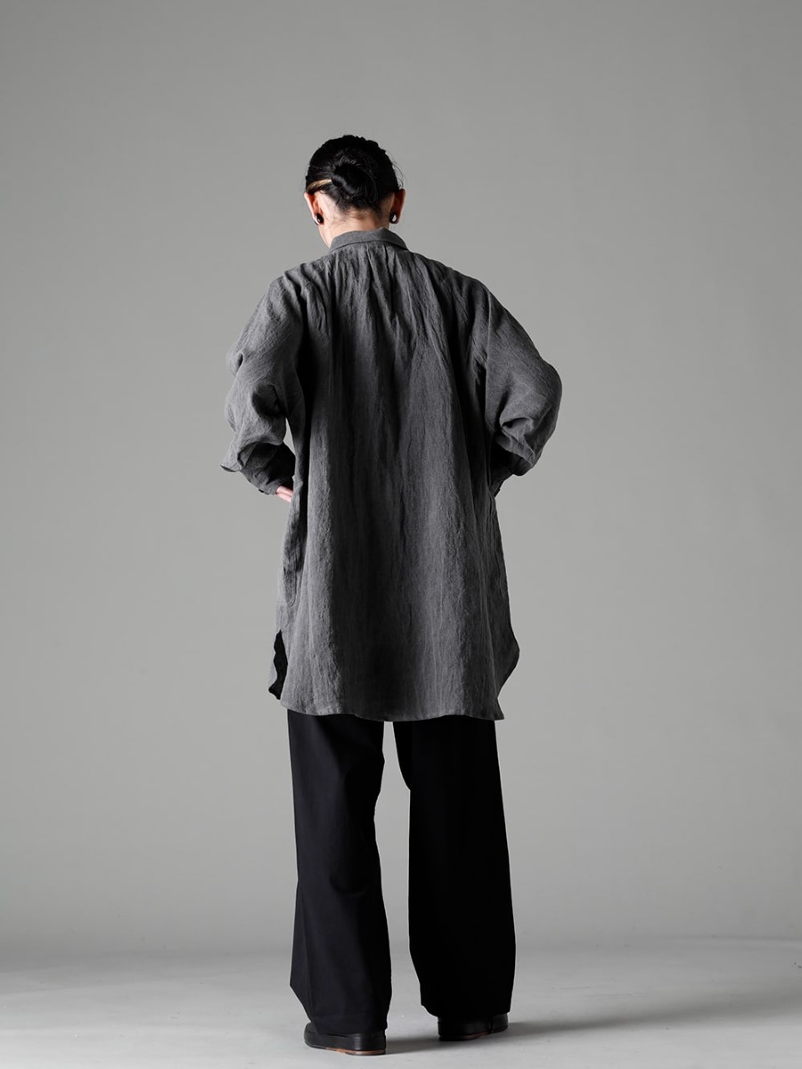 O project(オープロジェクト) 23SS(春夏) スタイリング O project 23SSコレクションで最もオススメな墨染リネンローンを使用したオーバーシャツスタイル - O15SRT3-DK-SUMI オーバーシャツ ダーク スミ O15TS2-KINARI 3/4 スリーブティー コットン ヘンプ ジャージー キナリ O15TR4-BLACK ジョギング トラウザー ウォーター-レペレント デンス クロス ブラック Handsewn-Classic-Lo ハンドソーン クラシック ロー  1-004