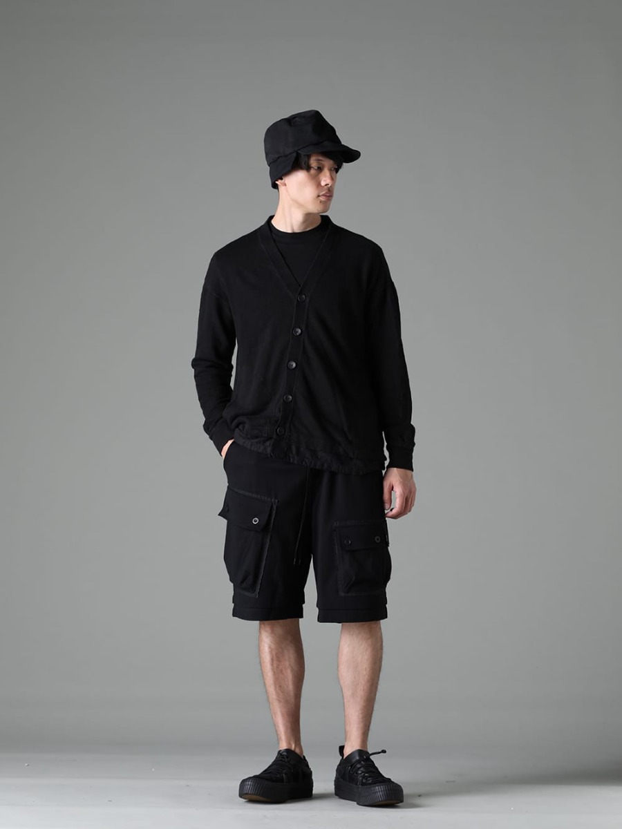 The Viridi-anne 2023SS Styling - The brand's unique styling with simple item composition and coloring - Spring style with a black tone - VI-3600-01-Black(Linen/Cotton Jersey Cardigan Black) VI-3616-09-Black(Cap Black) VI-3613-01-Black(Double Layerd T-Shirt Black) VI-3607-04-Black(Jersey Short Pants Black)  VI-3555-09-Black(Sneakers Black) - 1-001