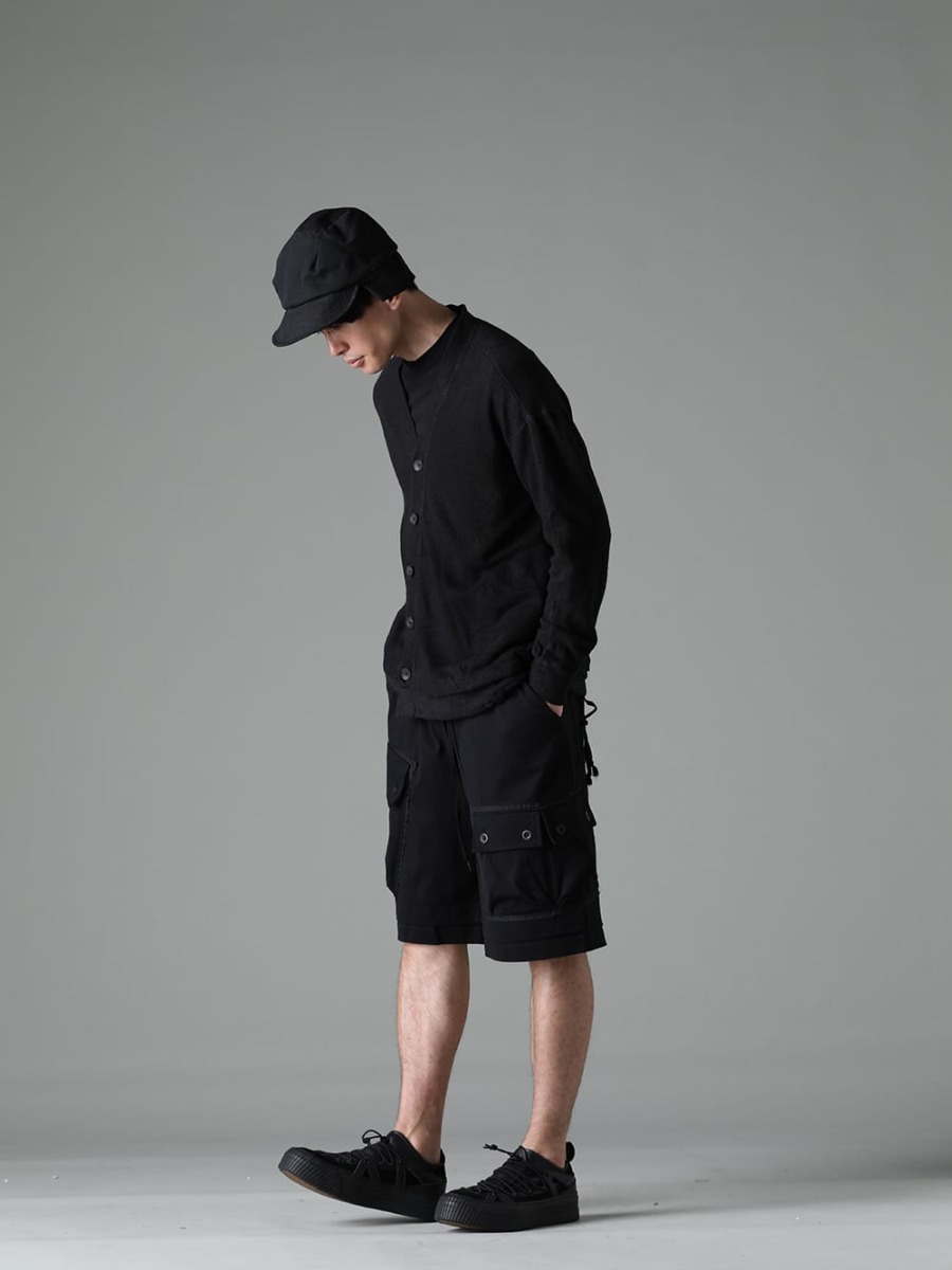 The Viridi-anne 2023SS All Black Shorts Styling - FASCINATE BLOG