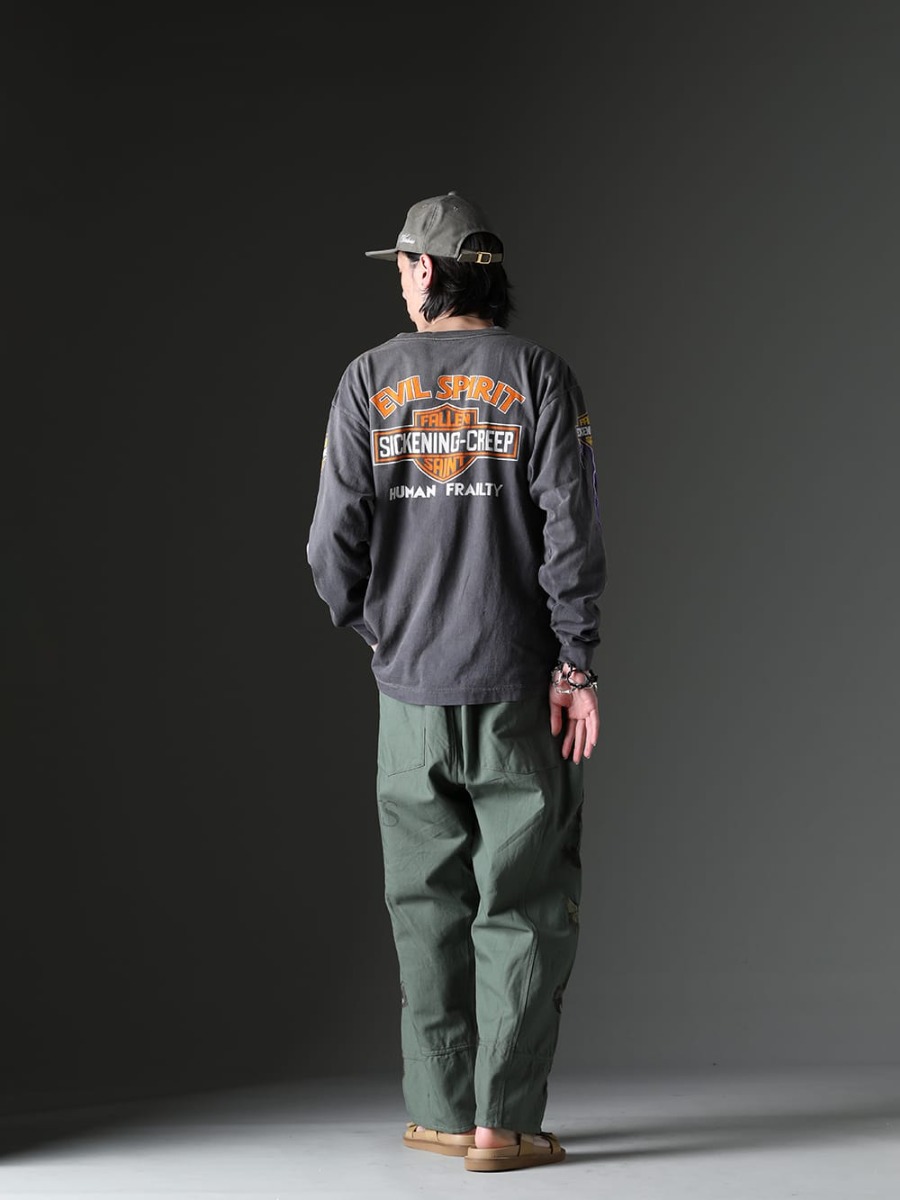 SAINT MICHAEL / NVCLEAR / TAKAHIROMIYASHITATheSoloist. / ink / UMA WANG / WERKSTATT:MÜNCHEN 2023SS - Casual style that changes the atmosphere with outerwear - SM-S23-0000-029(EVIL SPILIT Long sleeve T-shirt) NV_002-Vintage-Green(NV LOGO FR ARMY COTTON CAP VINTAGE GREEN) ink23-11(Bakerfly Pants) US9561-Tan(Mens Sandal Tan) M3501(Necklace charms) sa.0037SS23-Black(bone shaped carabiner bracelet.-L- Black) sa.0037SS23-Silver(bone shaped carabiner bracelet.-L- Silver) - 1-006