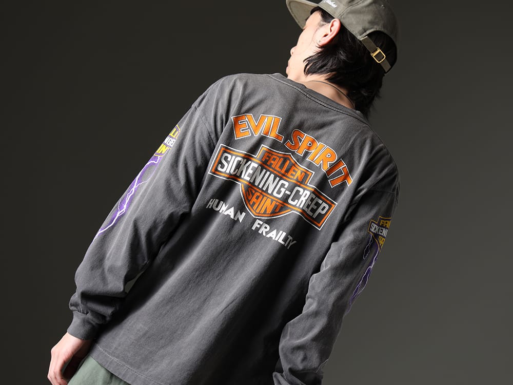 SAINT MICHAEL / NVCLEAR / WERKSTATT:MÜNCHEN / TAKAHIROMIYASHITATheSoloist. 2023SS - Glossy jacket and textured t-shirt - SM-S23-0000-029(EVIL SPILIT Long sleeve T-shirt) NV_002-Vintage-Green(NV LOGO FR ARMY COTTON CAP VINTAGE GREEN) M3501(Necklace charms) sa.0037SS23-Black(bone shaped carabiner bracelet.-L- Black) sa.0037SS23-Silver(bone shaped carabiner bracelet.-L- Silver)   - 2-010