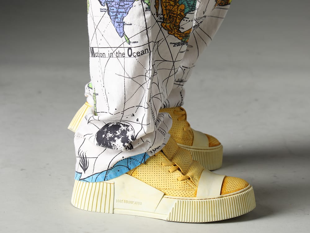 ボリス ビジャン サベリ 2023SS ©SAINT M×××××× とDr. Wooがコラボレーションを行ったパジャマパンツ - BAMBA2.1-PERFORATED-LEATHER-WHITE-SOLE(バンバ2.1 パーフォレイティド レザー / ホワイトソール) - 3-008
