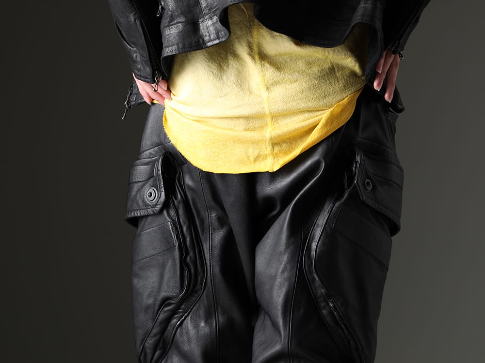 JULIUS(ユリウス) 2023SS 隅々まで考えを巡らせたディテール - 819PAM4(ラムレザー ガスマスク スキニーパンツ) - 3-007