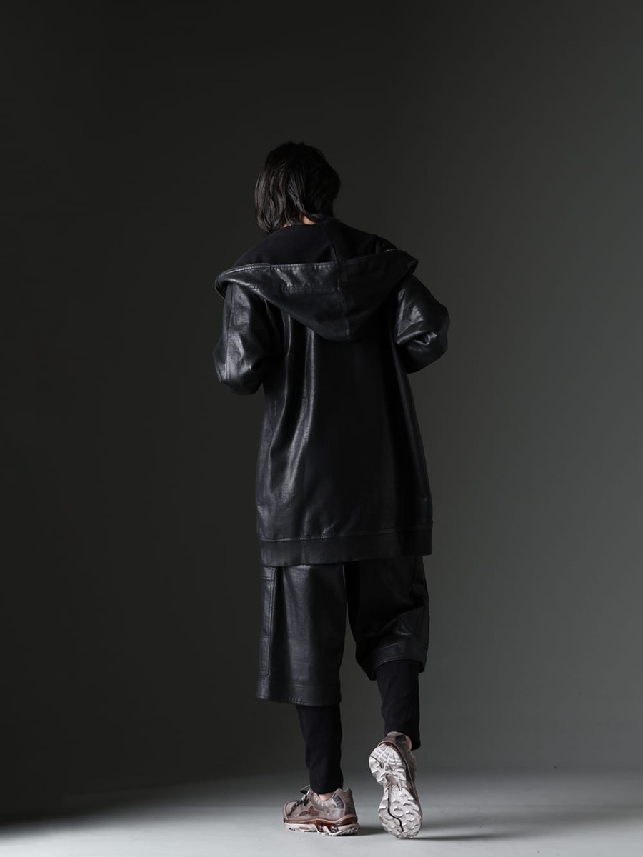 11 by Boris Bidjan Saberi / JULIUS / BORIS BIDJAN SABERI / nude:masahiko maruyama 2023SS - The collaboration sneakers with SALOMON have been a standard item in the brand's lineup. - 819CUM1-C(Front Zip Coating Sweat Hoodie) TS-ONE-PIECE.-RF-F035(TS ONE PIECE. RF F035) 819PAM9-C(Cotton Sweat Coating Cargo Shorts) NU-1678(Slim Strech Leggings) BAMBA5-11XS-Dirty Gray(BAMBA5 11XS - Dirty Gray) - 1-004