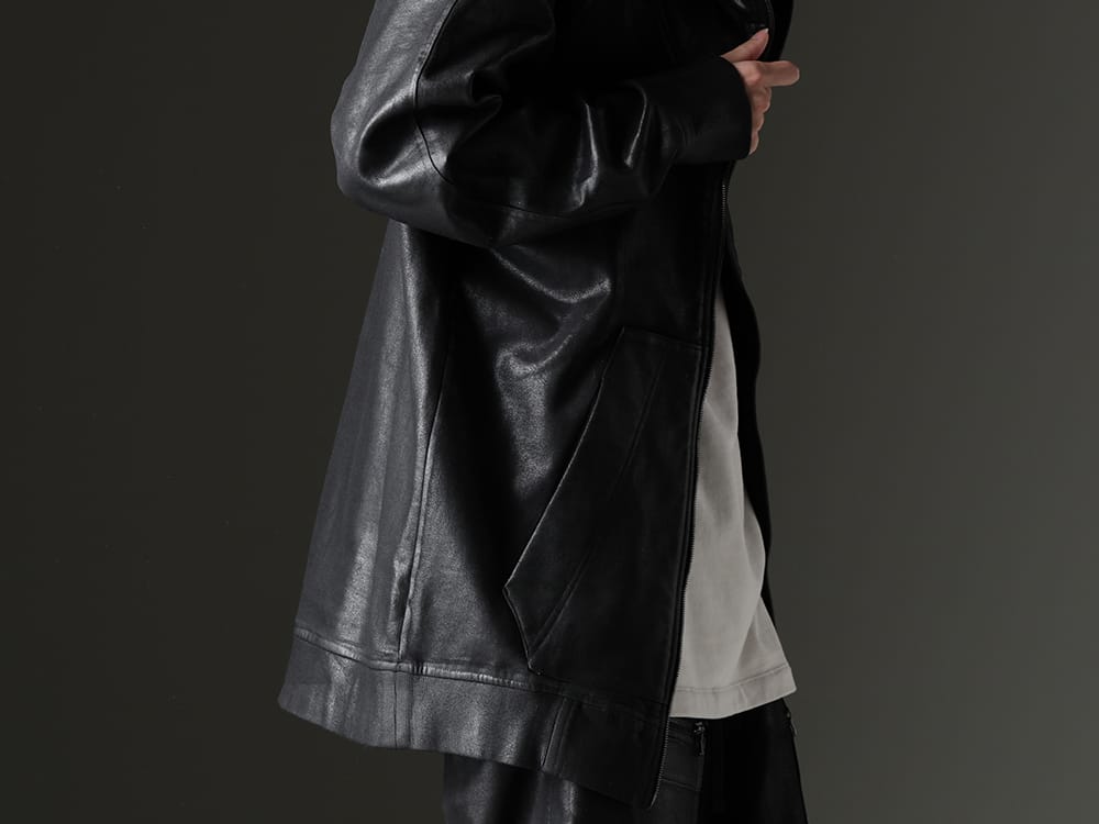 JULIUS 2023SS - Impressive neck design - 819CUM1-C(Front Zip Coating Sweat Hoodie) 819CUM2-plaster(Cotton Sweat Drape Neck Short Sleeve T-Shirt Plaster) - 2-007