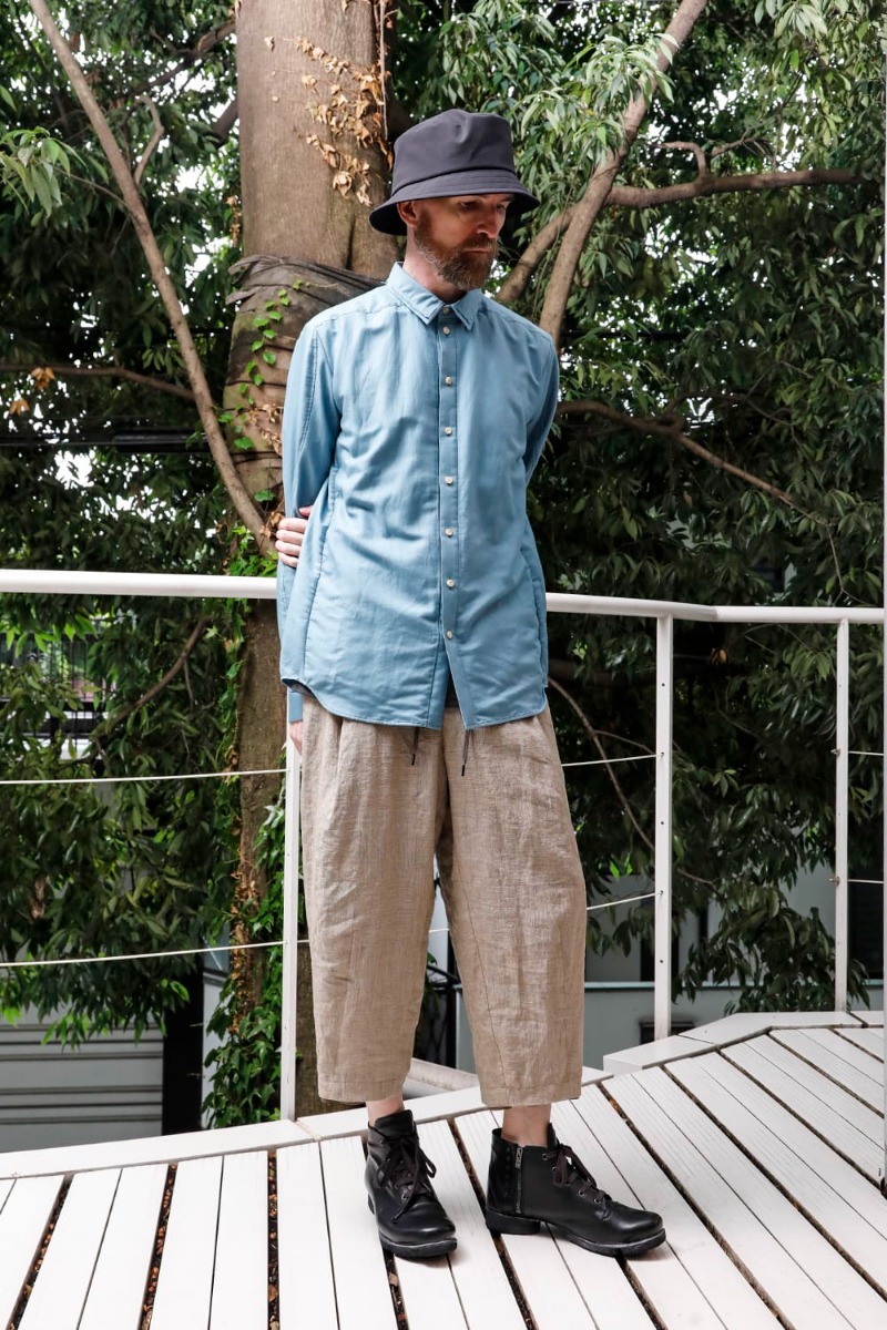 DEVOA 23SS スタンダードな形にアクセントを加えたボタンダウンシャツ - SHN-ESCR Shirt Cotton/silk PTI-STCB-Dune Baggy Cropped PantsRamie Dune FW-CSHS Leather boots GUIDI Horse leather 3-005