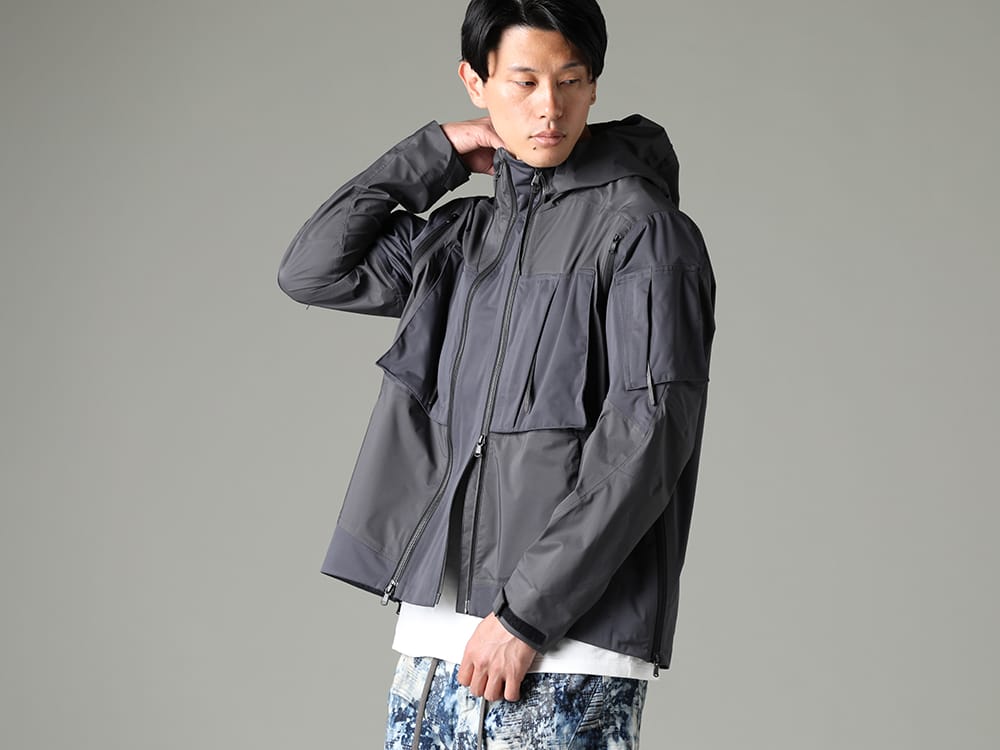 The Viridi-anne 2023SS - Ideal styling for the changing spring season with its rainy days - VI-3557-06-Dark-Gray(Water Repellent Hooded Jacket Dark Gray) - 2-001
