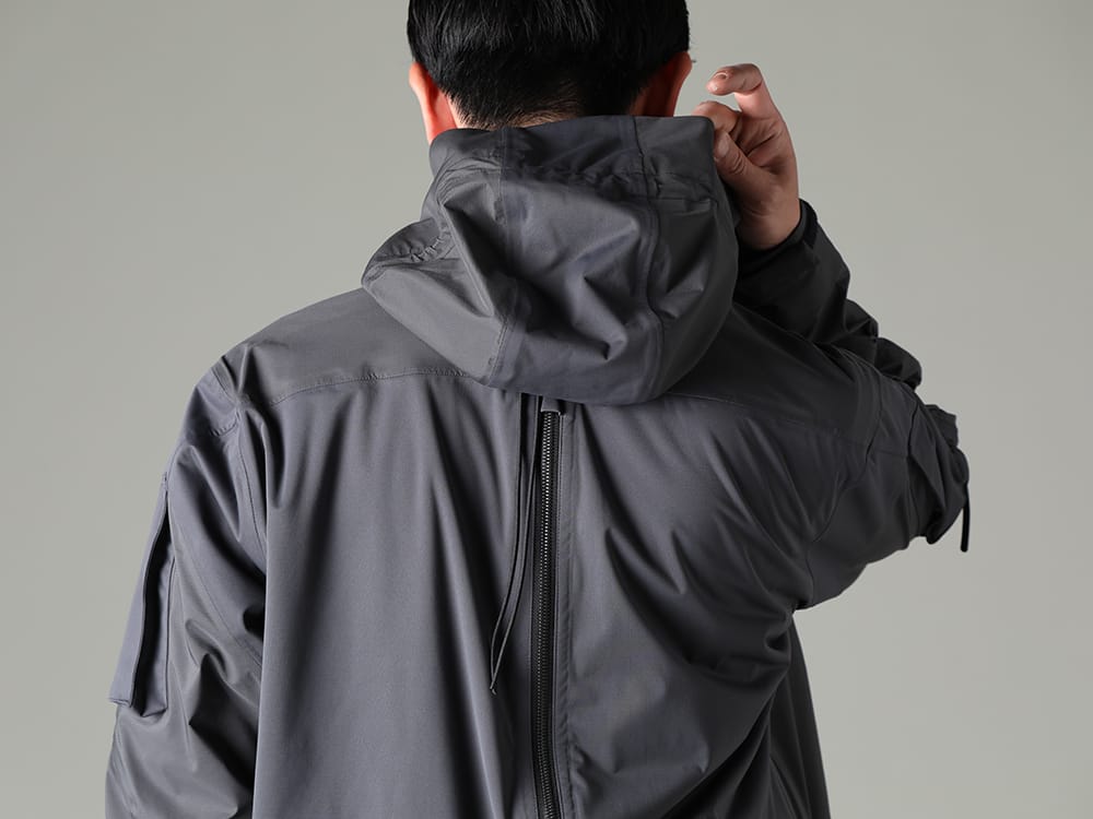 The Viridi-anne 2023SS - Ideal styling for the changing spring season with its rainy days - VI-3557-06-Dark-Gray(Water Repellent Hooded Jacket Dark Gray) - 2-009