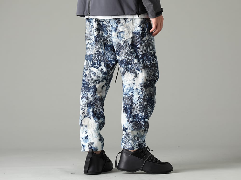 The Viridi-anne / D.HYGEN 2023SS Impactful item with several types of processing - ST107-1023S(Splash Bleach Patchwork Jacquard Stretch Cotton Tapered Cropped Pants) VI-3620-09-Black(In-Heel Shoes Black) - 3-003