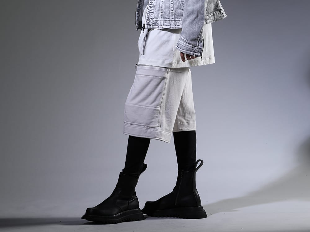 JULIUS / nude:masahiko maruyama 2023SS The appeal of stylish layered style - 819PAM9-plaster(Cotton Sweat Cargo Shorts Plaster) NU-1678(Slim Strech Leggings) 807FWM2(Cow Skin Side Zip Boots) - 3-002