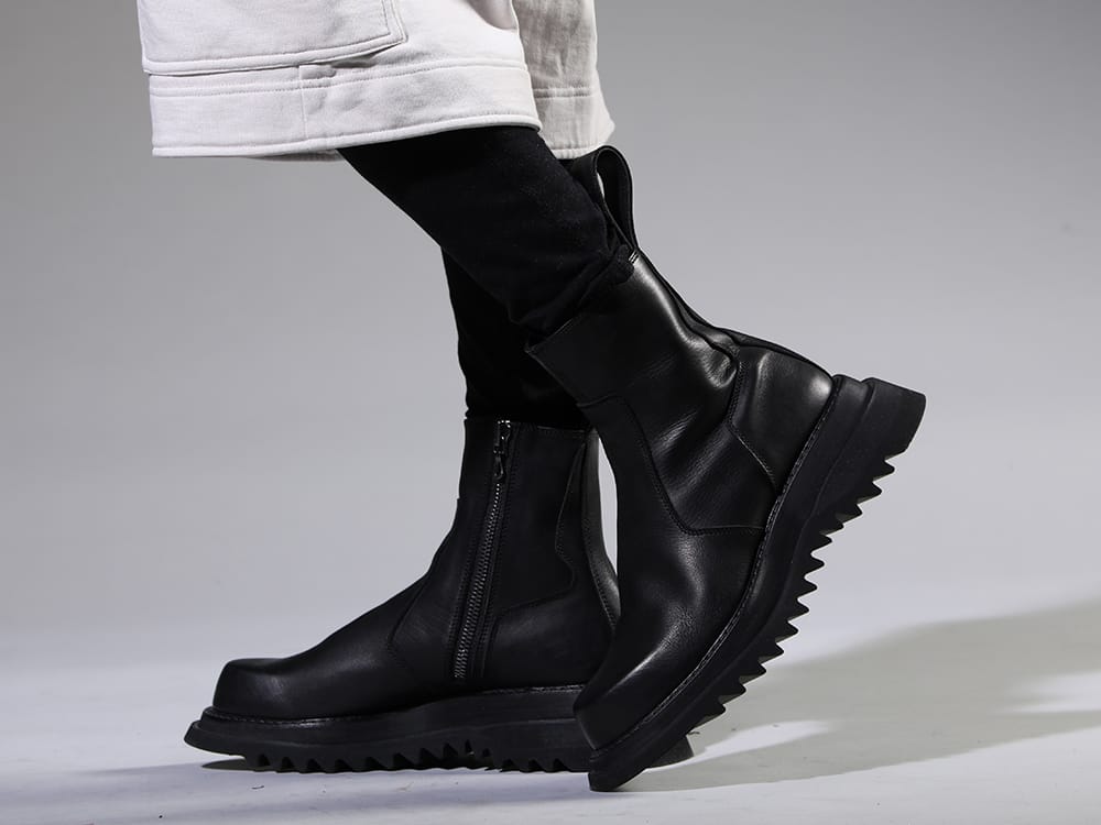 JULIUS 2023SS The appeal of stylish layered style - 807FWM2(Cow Skin Side Zip Boots) - 3-006