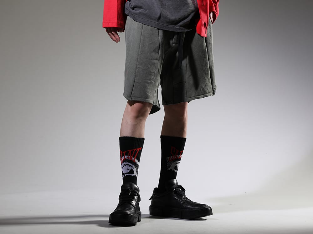 インク / セントマイケル / グイディ 2023SS 軍物スウェットをリメイクした独創的な膝丈ショーツ - ink23-14-Khaki(ミリタリーショーツ カーキ) SM-S23-0000-101(EYE ソックス ブラック) GJ02-BLKT(レースアップブーツ - ホースフルグレインレザー) - 3-007