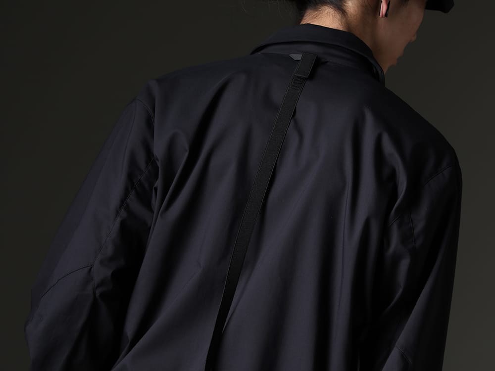 アクロニウム 2023SS - 小さな荷物を多数収納が可能なACRONYMらしい機能を搭載したジャケットにユリウスのインナーをセレクト - J111TS-CH(Stealth Cargo Jacket) - 2-008