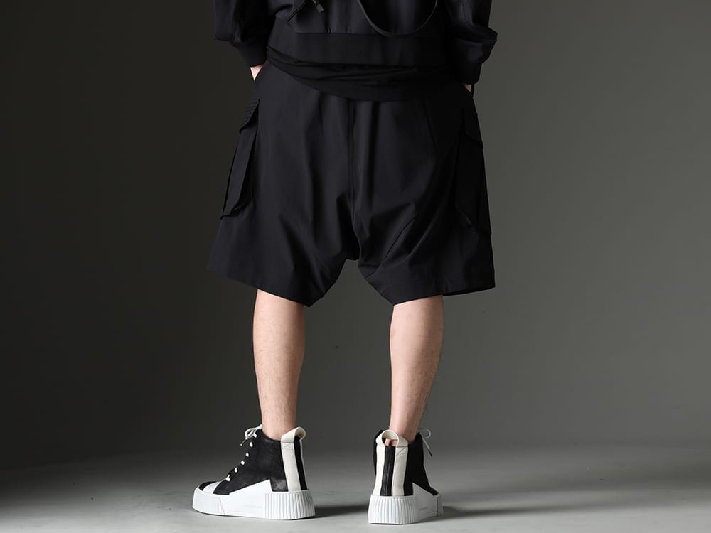デヴォア / ボリス ビジャン サベリ 2023SS schoeller(シェラー)の高機能素材を使用したカーゴ ショートパンツをセレクト - PTI-SDDH(カーゴ ショートパンツ ショーラー ダイナミック) 202-BAMBA1.1(バンバ 1.1 ブラック Y ライトグレー / ホワイト ソール) - 3-003
