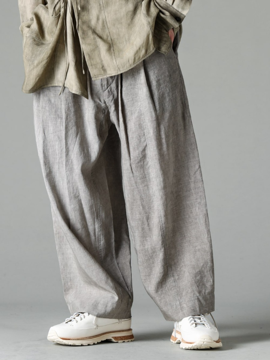 ZIGGY CHEN 23SS 0M2310528 Pleated tapered trousers 4-003