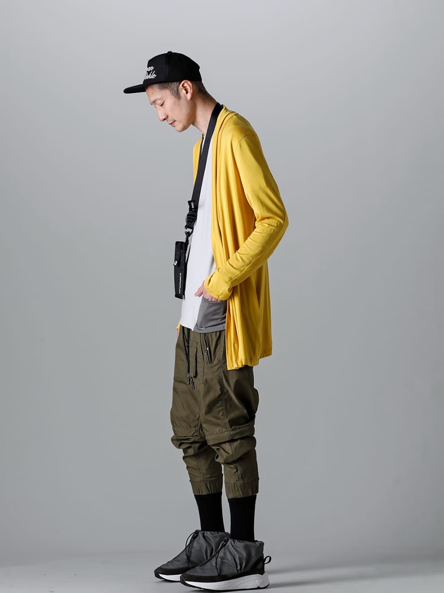 RIPVANWINKLE - リップヴァンウィンクル 2023SS スタイリング カーキにマスタードを合わせた春らしいスタイル - RW-502-Mustard - ソリッド ジャージー カーデ マスタード - RW-547-L.Gray×Shark - ドルマンT ライトグレー × シャーク - RW-509-Khaki - パラシュートパンツ カーキ - RW-554 - サングラス ケース - RW-552 - ストラップ 1-002