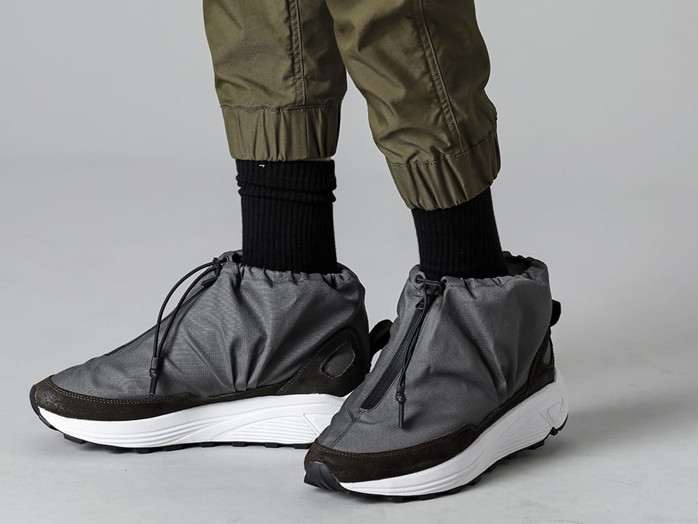 RIPVANWINKLE - リップヴァンウィンクル 2023SS マスタードと合わせるカーキが新鮮なパラシュートパンツ - RW-509-Khaki - パラシュートパンツ カーキ - RW-416 Khaki - モック トレーナー Khaki 3-004