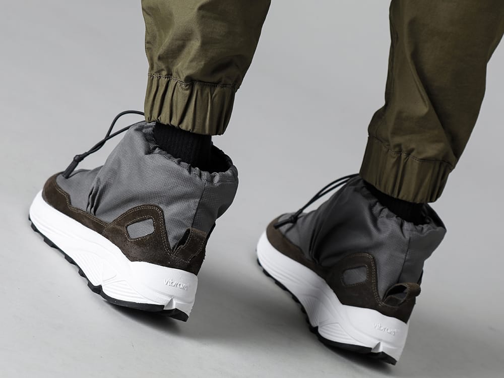 RIPVANWINKLE - リップヴァンウィンクル 2023SS マスタードと合わせるカーキが新鮮なパラシュートパンツ - RW-509-Khaki - パラシュートパンツ カーキ - RW-416 Khaki - モック トレーナー Khaki 3-005