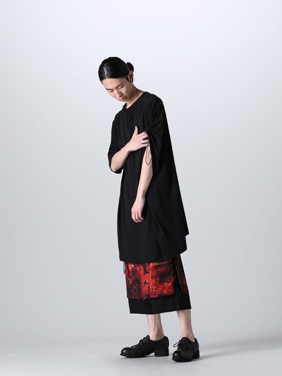 Ground Y 2023SS - Ground Y 2023SS collection, the third delivery has arrived! Now available both in-store and mail order! - GI-T03-046(Right Shirring Shoulder T-shirt) GI-P13-216(Enka(Flower) 3Way Wrap Pants) - 1-002