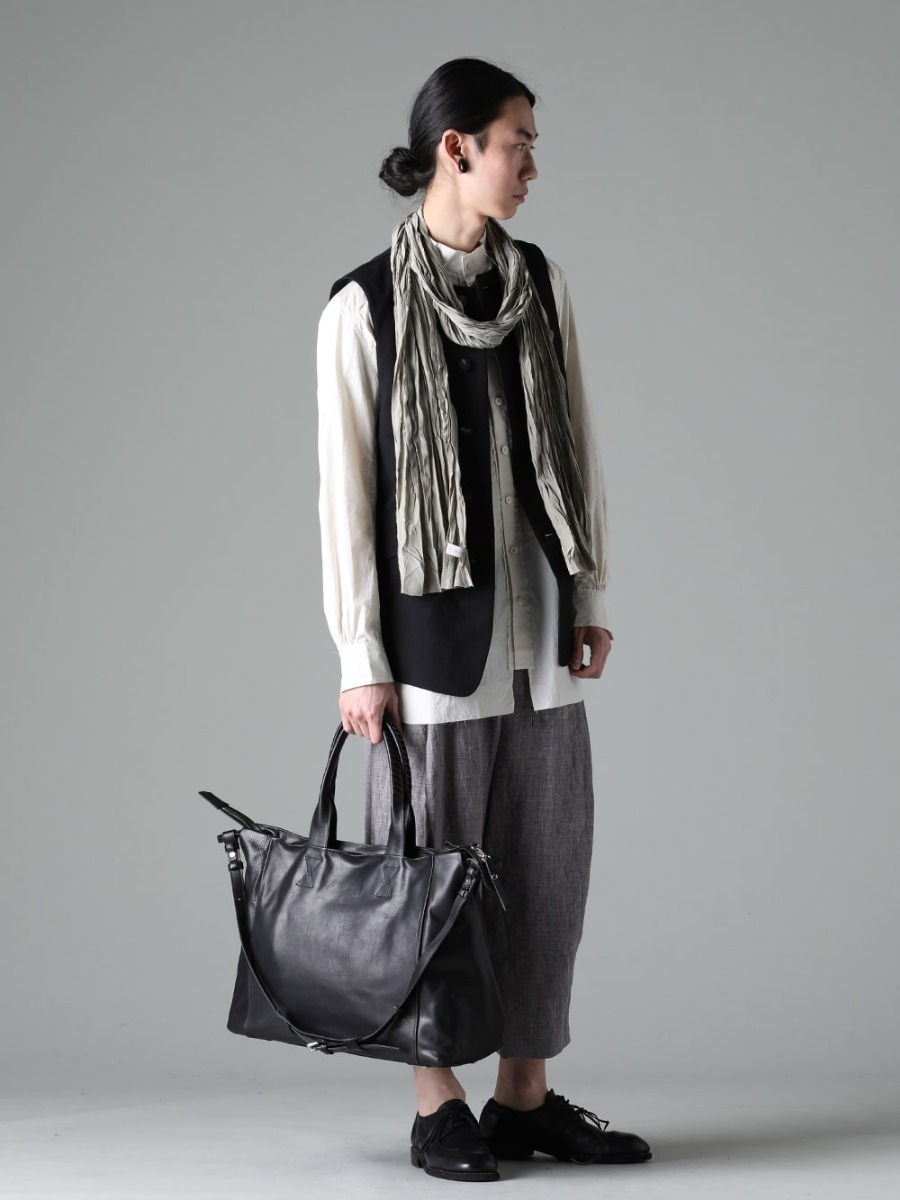 DEVOA 23SS styling Layered styles using light, textured materials and colorful items that can be worn comfortably even when temperatures rise - VTK-CJCV Vest High Density Cotton 0M2310709 Mandarin Color Hybrid Dress Shirt PTI-STCB-Vintage-Blue Baggy Cropped Pants Ramie Vintage Blue 992X-Black Classic Derby Shoes Lace Up Single Sole - Horse Full Grain co23ssch010 Combo Handle Cow Mineral 1-002