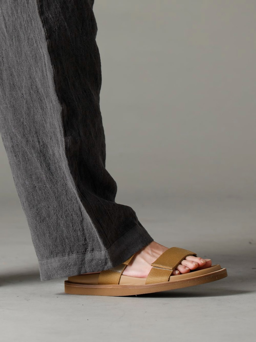 O project(オー プロジェクト) 23SS(春夏) 普段と違う新たなアプローチのアイテム -  O15TR4-DK-SUMI ジョギング トラウザー ダーク スミ ダイ フラックス ローン US9561-Tan メンズ サンダル タン 3-006