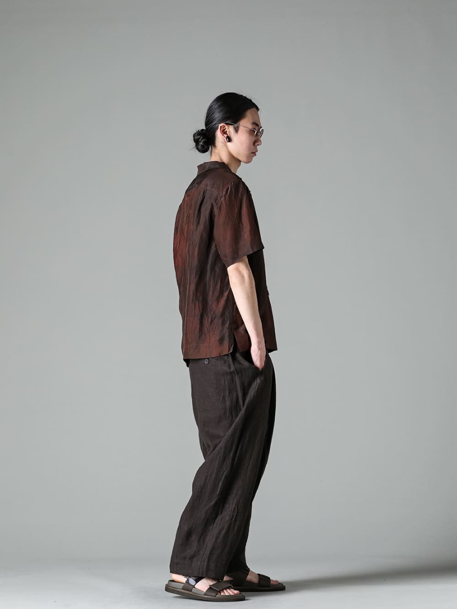 ZIGGY CHEN-ジギーチェン 23SS(春夏) スタイリング 土臭さと上品さを併せ持ったZIGGY CHENのサマースタイル - RG1018TI-VINTAGE-SILVER-RG1018TI ヴィンテージ / シルバー - 0M2310724-ハイブリッドショートスリーブシャツ - 0M2310501-セルビッジプリーツ ワイドレグトラウザーズ - US9561-Army-Green-メンズ サンダル アーミー グリーン 1-002