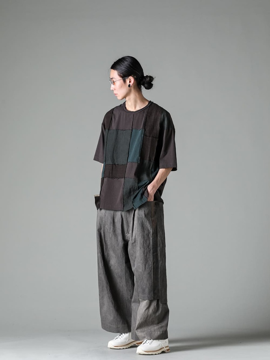 ZIGGY CHEN-ジギーチェン 23SS(春夏) 目を引く変形デザインのパンツ - 0M2310203-パッチワークTシャツ - RG1018TI-VINTAGE-SILVER-RG1018TI ヴィンテージ / シルバー - 0M2310520-プリーツワイド トラウザーズ - Lugged-Runner-FEIT ラガード ランナー 3-007