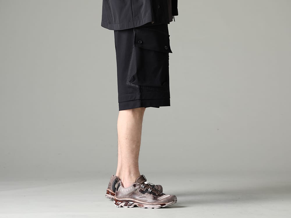 ザ ヴィリディアン / イレブン バイ ボリス ビジャン サベリ 2023SS ミリタリーディテールを採用したラフに履けるショーツ - VI-3607-04-Black(ジャージー ショート パンツ ブラック) BAMBA5-11XS-Dirty Gray(バンバ5 - 11XS - ダーティグレー) - 3-002