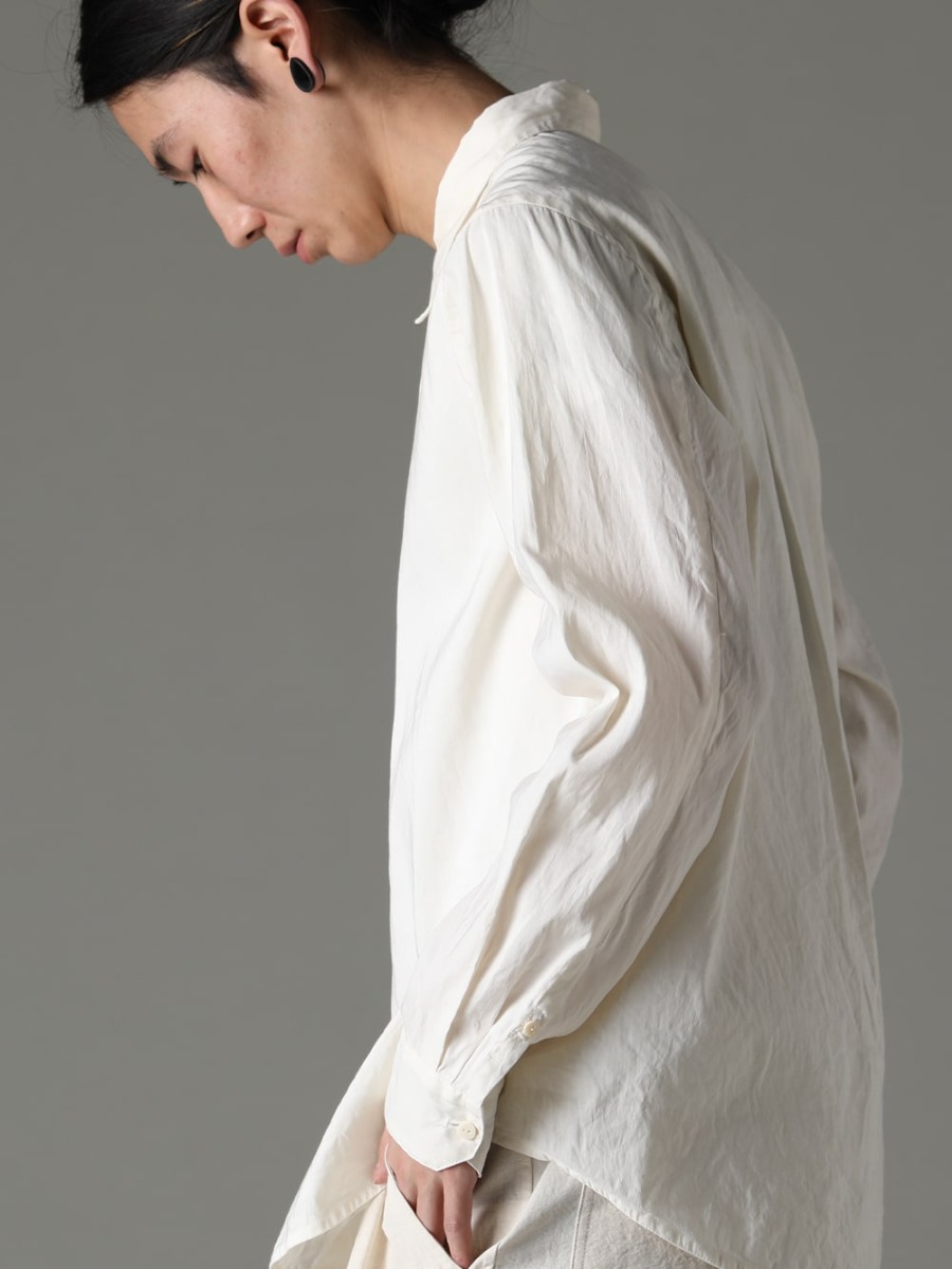 NOUSAN(ノウザン) forme d'expression(フォルメ デ エクスプレッション) 23SS(春夏) 高密度で織られたリネンコットン：NOUSANの定番シャツ  - shirt レギュラーカラーシャツ UG063-F50S ウエスト コート UM1552-Tan ジョセフ トップ タン 2-007