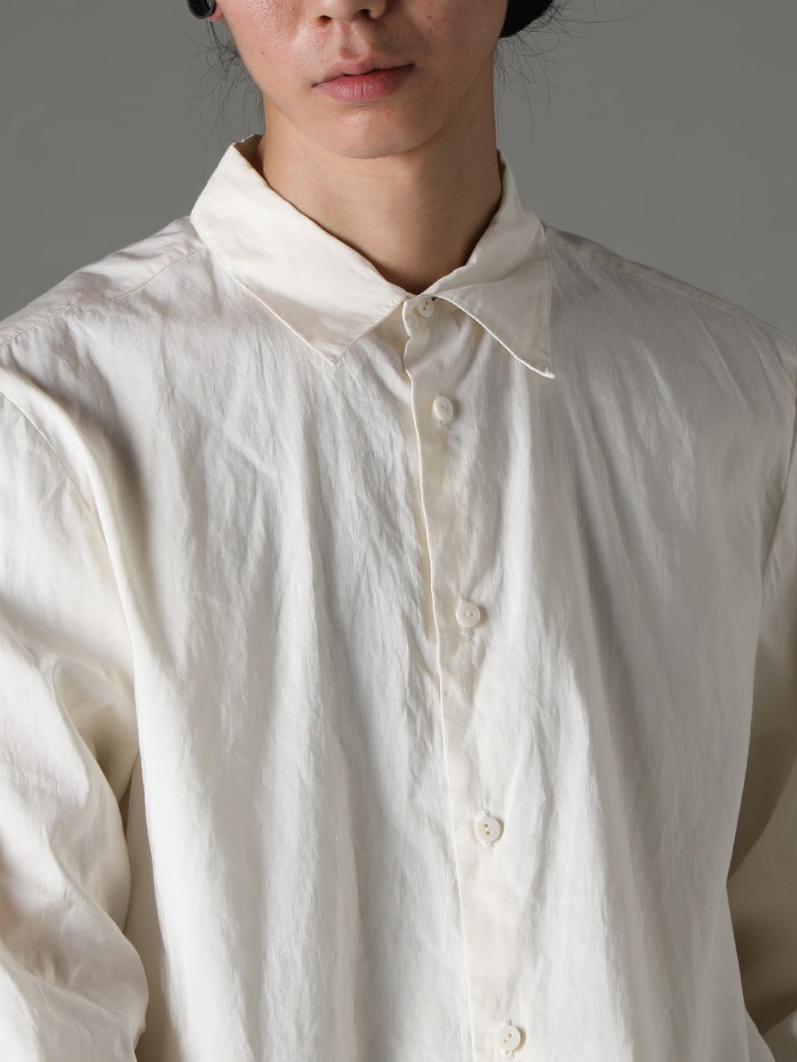 NOUSAN(ノウザン) forme d'expression(フォルメ デ エクスプレッション) 23SS(春夏) 高密度で織られたリネンコットン：NOUSANの定番シャツ  - shirt レギュラーカラーシャツ UG063-F50S ウエスト コート UM1552-Tan ジョセフ トップ タン 2-009