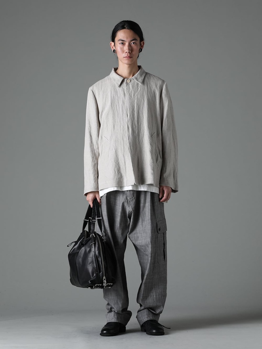 NOUSAN(ノウザン) 23SS(春夏) - ライトカラー系でまとめ上げたデイリーコーディネート - 通勤からお出かけまで幅広くカバー - vincent ヴィンセント:フライフロントショートジャケット - O15TS2-KINARI 3/4 スリーブティー コットン ヘンプ ジャージー キナリ - O15TR3-GREY-SUMI カーゴ トラウザー グレイ スミ シャンブレー - 992X-Black クラシック ダービーシューズ レースアップ シングルソール - ホース フルグレイン - 992X - co11fwls010-CowMineral ロング ストーン カウ ミネラル 1-001