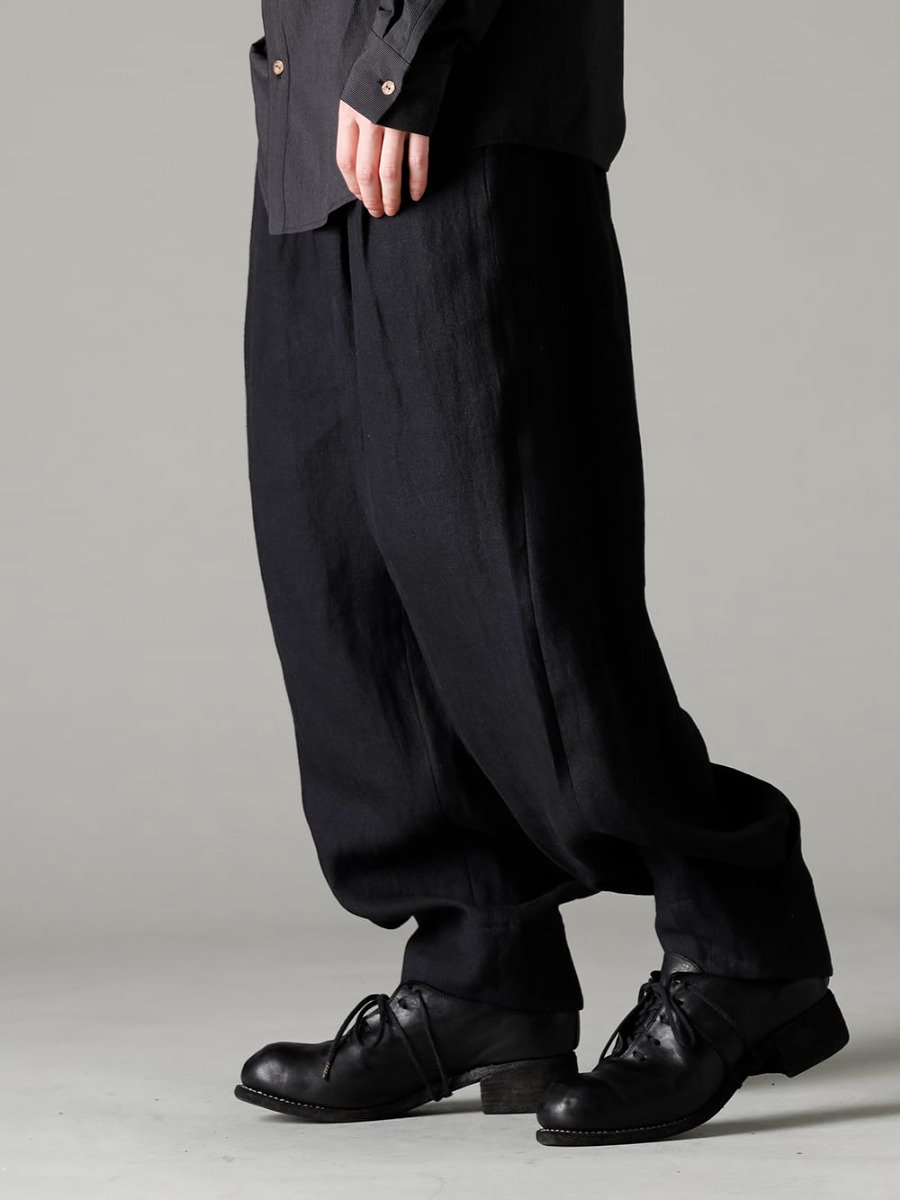individual sentiments(インディビジュアル センチメンツ) 23SS(春夏) 全体の印象を左右するシルエットバランス - PA85-LI13-Black リネンヘリンボーンハイウエストワイドパンツ ブラック - PL10L-BLKT オーソピーディック ダービーシューズ ホース フルグレイン レザー - PL10L 3-005