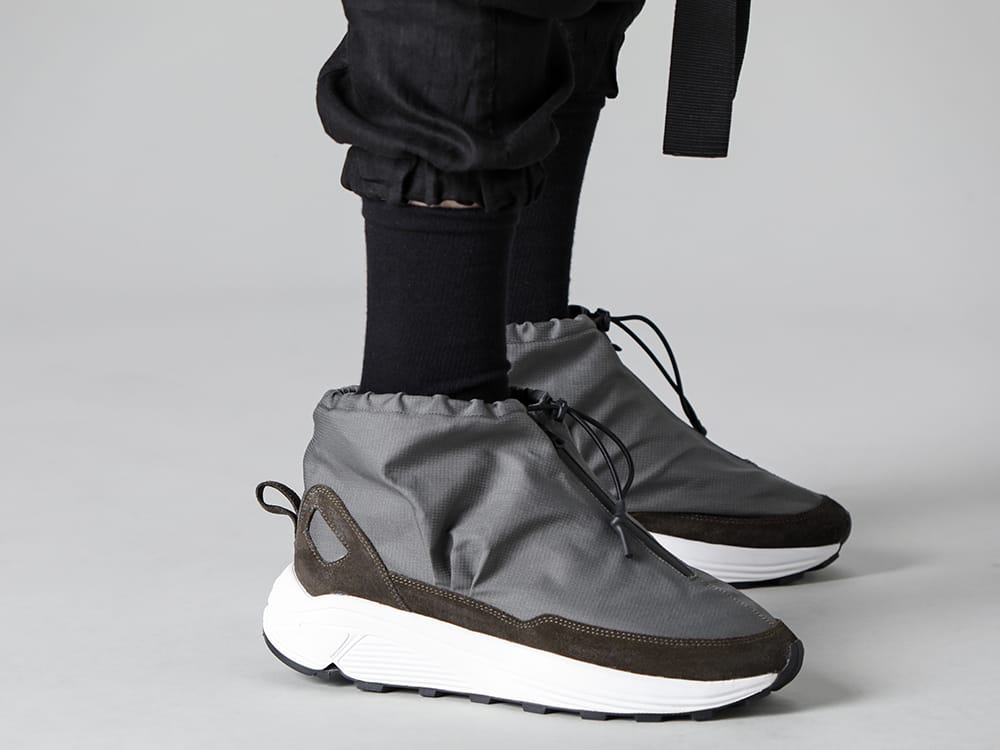 RIPVANWINKLE - リップヴァンウィンクル 2023SS オールインワンを活かしたリラックススタイル - RW-536 - オールインワン - RW-416 Khaki - モック トレーナー Khaki - RW-555 - タビ 2P ソックス 3-007