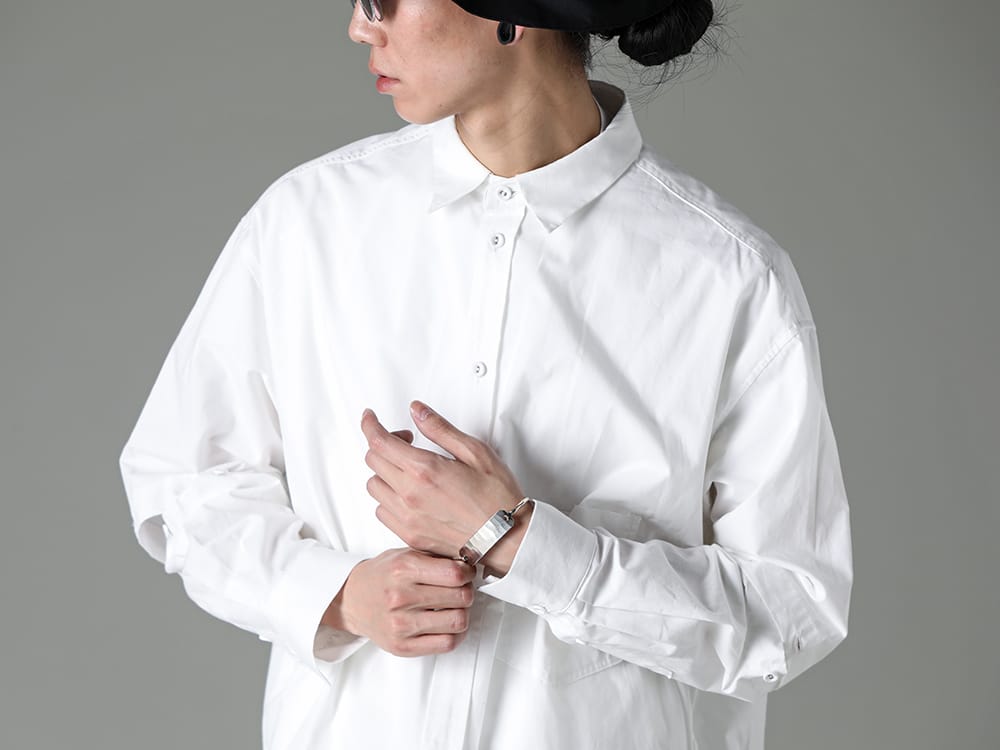 The Viridi-anne - ザ ヴィリディアン 2023SS デタッチャブル仕様で使い勝手の良い白シャツ  - VI-3581-02 - デタッチャブル シャツ - M2623 - ブレスレット プレートハンマード 2-006