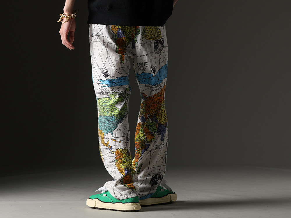 SAINT MICHAEL / Maison MIHARAYASUHIRO - Pajama pants with an interesting design - SM-S23-0000-083(©SAINT M×××××× × Dr. Woo WORLD MAP Pajama Pants) A09FW735-Green(BAKER Original sole canvas Low-Top sneakers Vintage like Sole Green) - 3-003