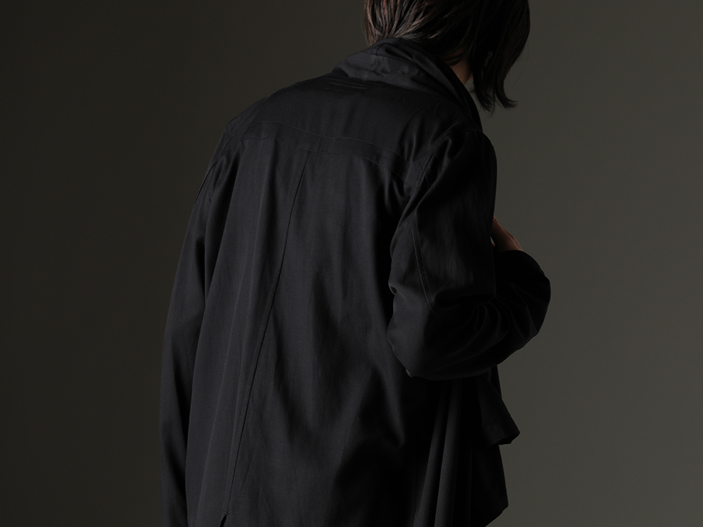 JULIUS - Patterns and fabrics that combine practicality and design - 819SHM1-black(レーヨン/コットン クロス ドレープシャツ ) - 2-007