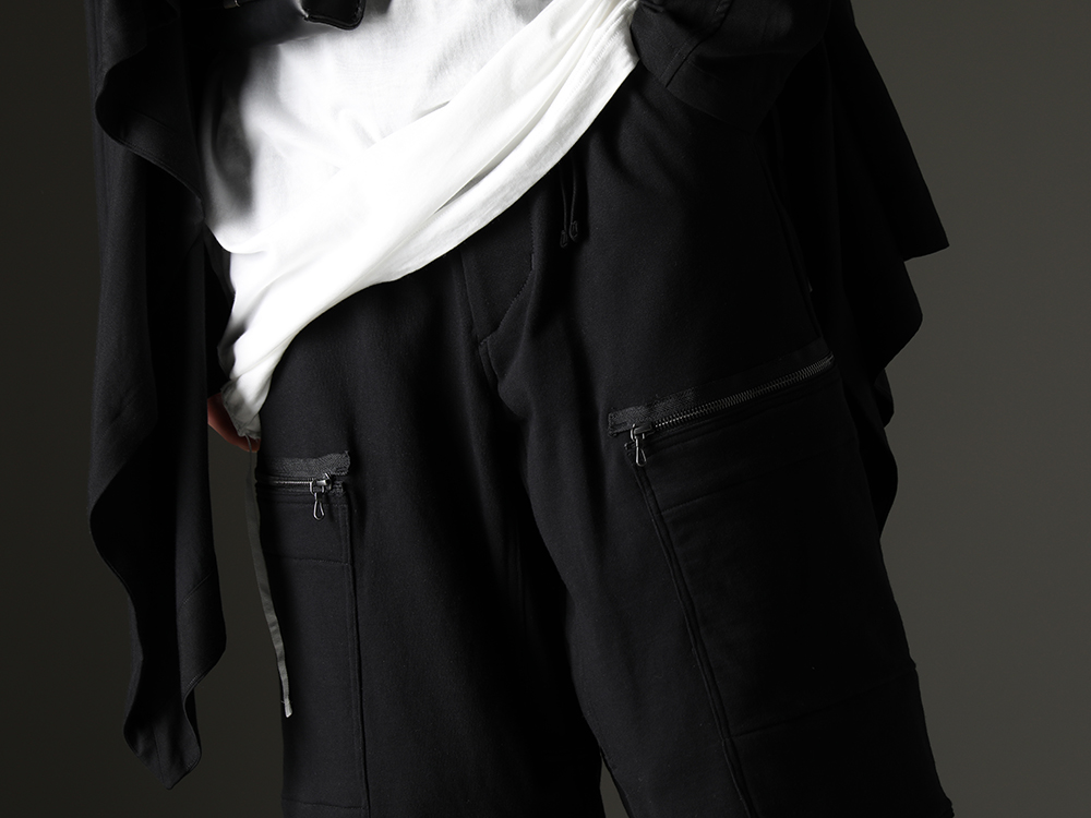 JULIUS - Layer in balanced way to complete your outfit - 819PAM9-black(Cotton Sweat Cargo Shorts Black) - 3-004