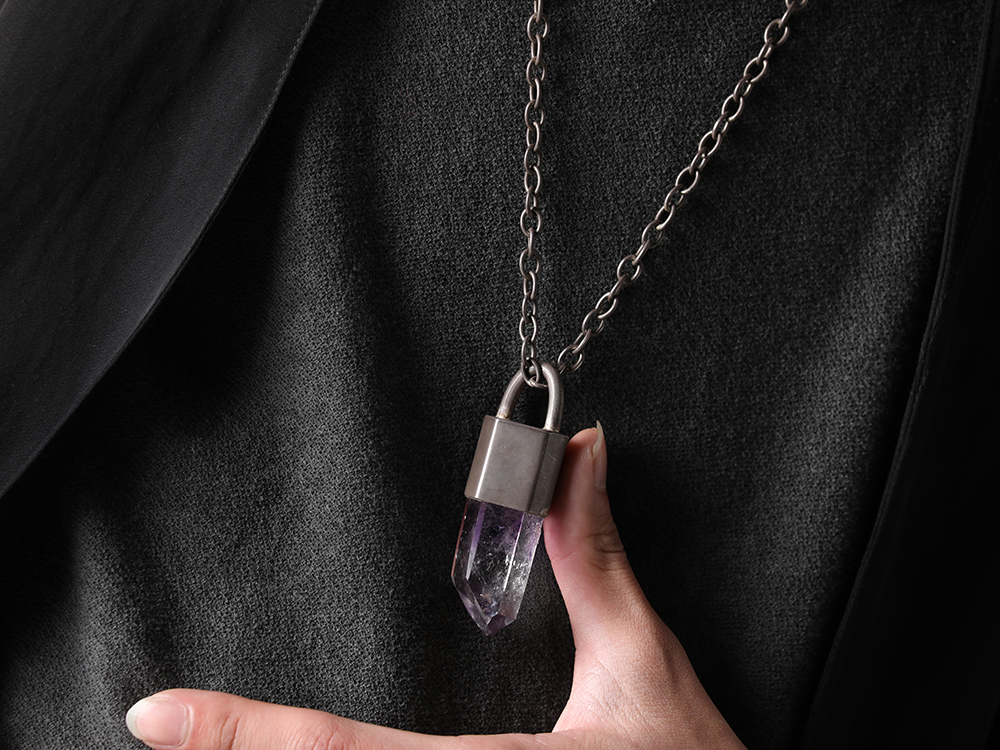 パーツオブフォー - コールドダイ染色を施したオリジナルな表情のカットソー - R-198-MA+BAQ(Talisman necklace SPECIMEN Brandberg Amethyst Quartz) - 2-008