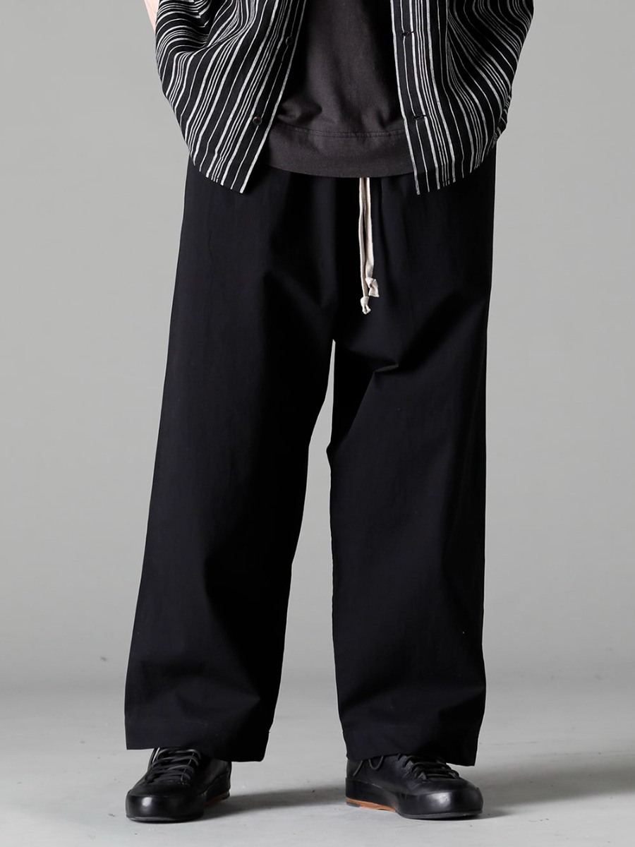 O PROJECT 2023SS Lightweight trousers in a relaxed fit -  O15TR4-BLACK JOGGING TROUSERS Water-Repellent Dense Cloth BLACK - Handsewn-Classic-Lo Handsewn Classic Lo 3-001