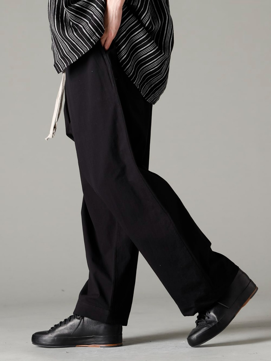 O PROJECT 2023SS Lightweight trousers in a relaxed fit -  O15TR4-BLACK JOGGING TROUSERS Water-Repellent Dense Cloth BLACK - Handsewn-Classic-Lo Handsewn Classic Lo 3-002
