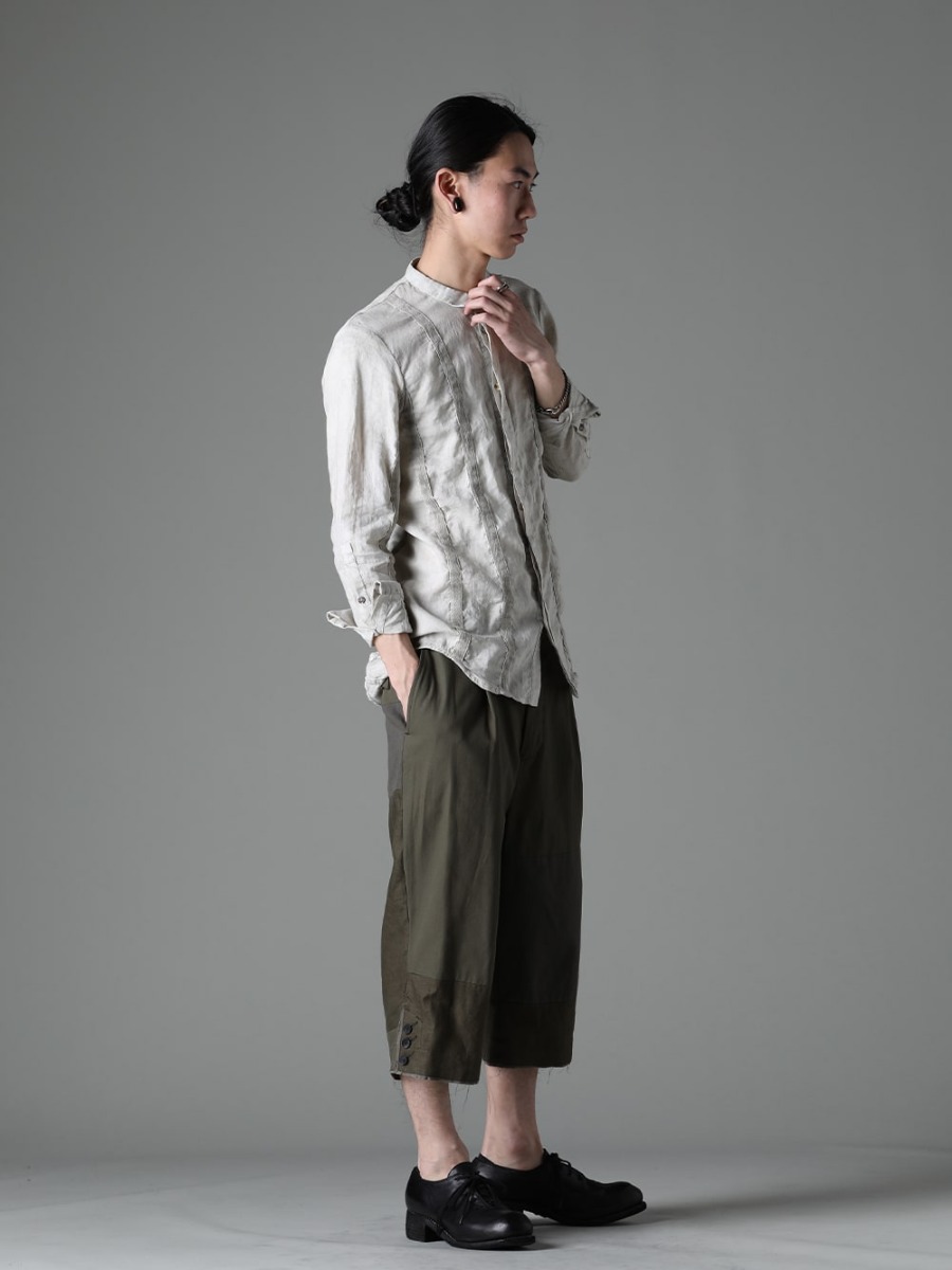 The Viridi-anne masnada GUIDI WERKSTATT:MÜNCHEN 23SS styling Rough early summer styling of masnada and The Viridi-anne - M3059 Tape slim shirt VI-3569-04-Dark-olive Fragment Cropped Trousers Dark Olive PL10L-BLKT Orthopedic Derby Shoes Horse Full Grain Leather - PL10L  M1280 Twisted Ring M1242 Ring Sculpture M1418 Connected Ring Infinity M2482 Bracelet Memories 1-002