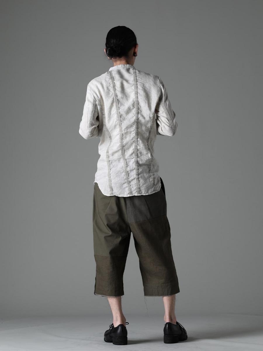 The Viridi-anne masnada GUIDI WERKSTATT:MÜNCHEN 23SS styling Rough early summer styling of masnada and The Viridi-anne - M3059 Tape slim shirt VI-3569-04-Dark-olive Fragment Cropped Trousers Dark Olive PL10L-BLKT Orthopedic Derby Shoes Horse Full Grain Leather - PL10L  M1280 Twisted Ring M1242 Ring Sculpture M1418 Connected Ring Infinity M2482 Bracelet Memories 1-003