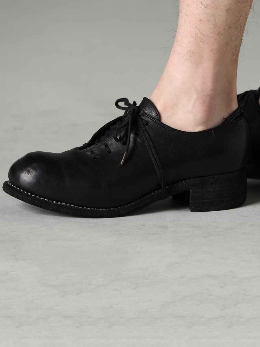 The Viridi-anne GUIDI  23SS Create mature look with dark olive patchwork pants - VI-3569-04-Dark-olive Fragment Cropped Trousers Dark Olive PL10L-BLKT Orthopedic Derby Shoes Horse Full Grain Leather - PL10L 3-005