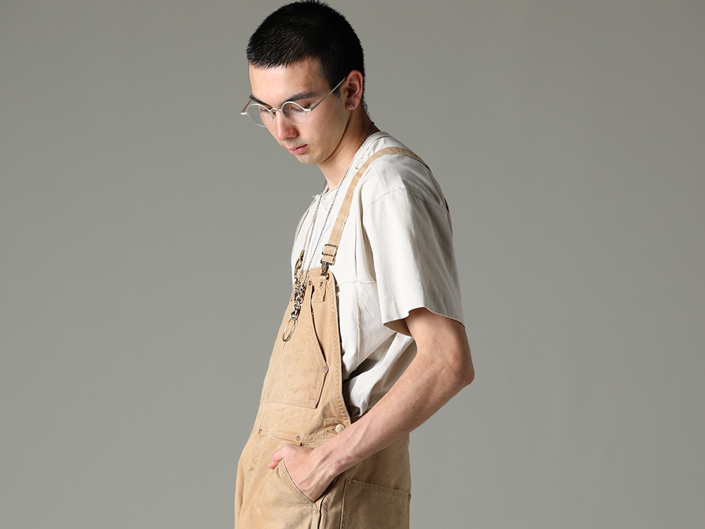 ジギーチェン / セントマイケル / ワークスタッドミュンヘン / リガーズ 上品なイメージに組んだカジュアルスタイル。 - 0M2310210(コントラスト パッチワークTシャツ) SM-S23-0000-062(ダブルニー オーバーオール) RG0091AG-925silver-sterling-textured-clear(RG0091AG ジギー チェン x リガーズ 925スターリングシルバー テクスチャード クリアレンズ) M3940(ネックレス ミックス + キーリング) - 2-002