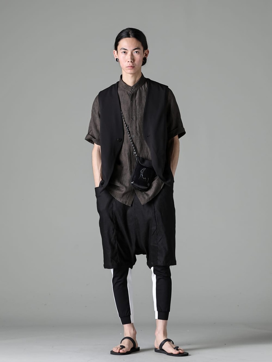 RIPVANWINKLE 2023SS Layered style of sarouel jodhpurs with a deep crotch - RW-544 - Gurkha Vest - ST102-0723S-Charcoal - Linen And Rayon Salt Shrink-Dyed Short-Sleeved Banded Collar Shirt Charcoal - RW-537 - Sarrouel Jodhpur Shorts - RW-535 - Line Jersey - sgf.0001SS23 - natural material sandals. 4-001