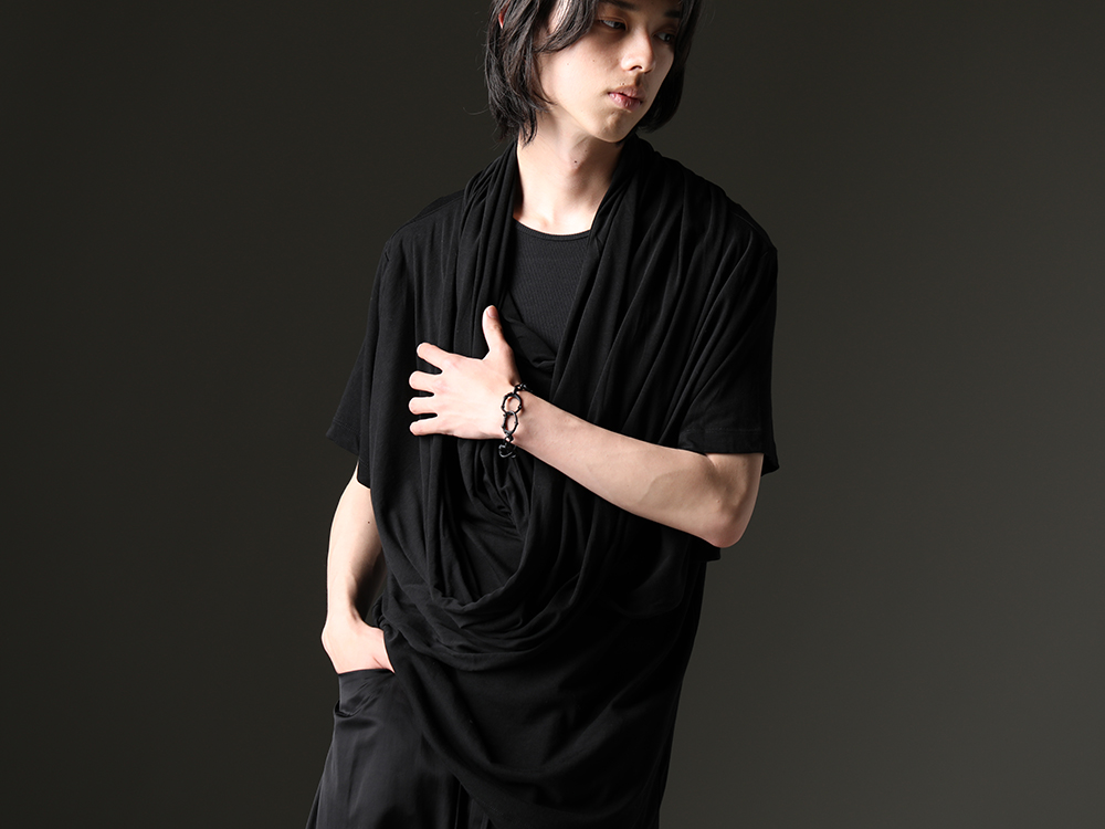 JULIUS / D.HYGEN - Dress drape-neck design to suit the situation - 819CUM5-black(Cotton/Cupro Jersey Drape Neck Short Sleeve T-Shirt Black) ST101-1123S-Black(Cotton And Rayon Ribbed Tank Top Black) - 2-001